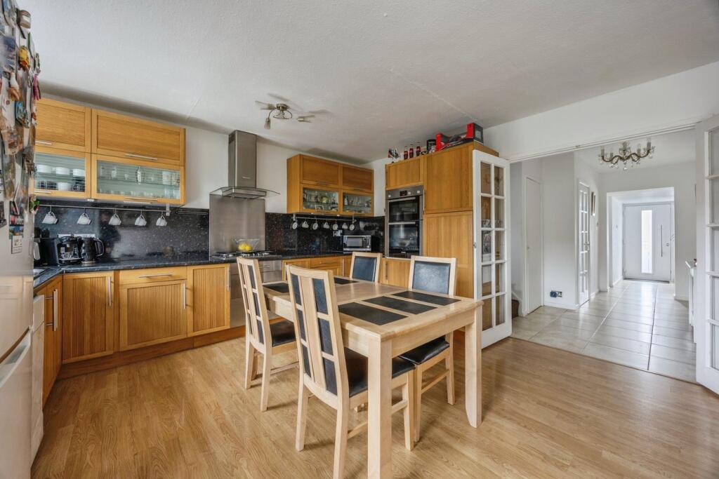 House in London - View 5