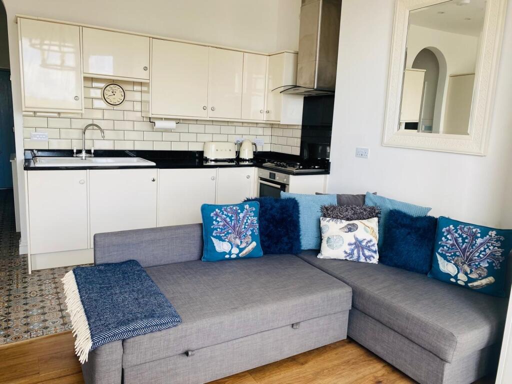 Apartment in Falmouth, Cornwall - More