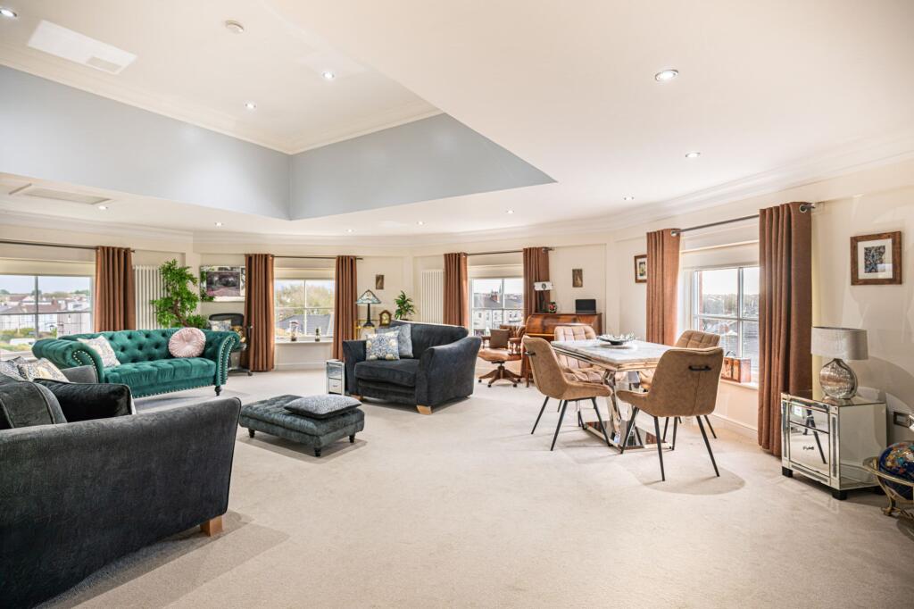 Main image of property: Promenade, Marine Gate Mansions, PR9