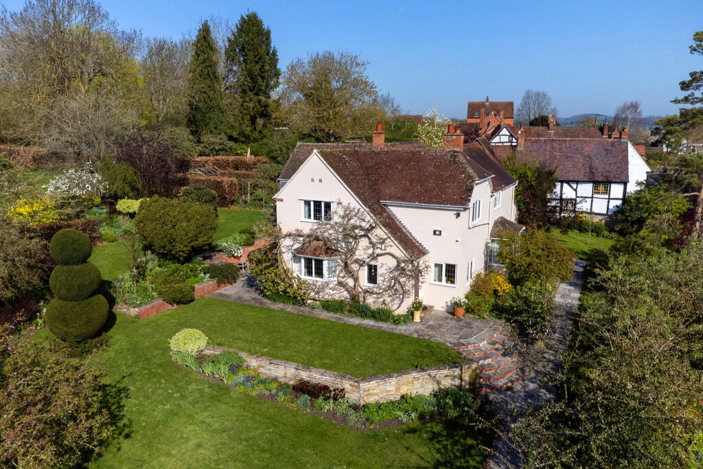 Main image of property: Haselor, Alcester, B49