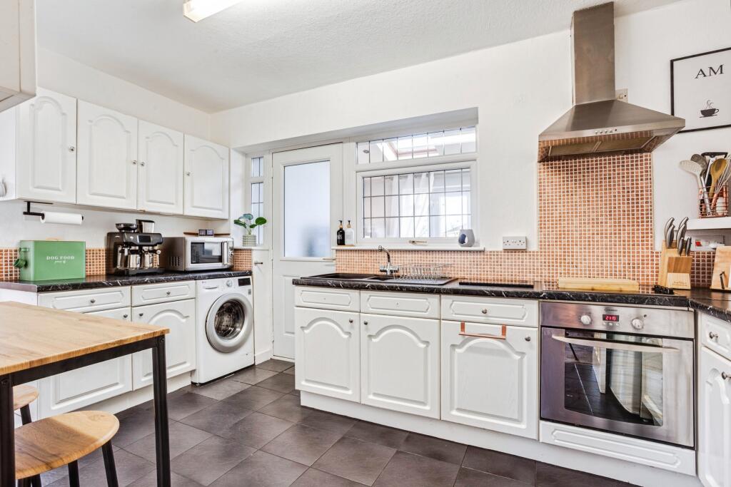 Dewsbury Road, Ossett, WF5 photo 4