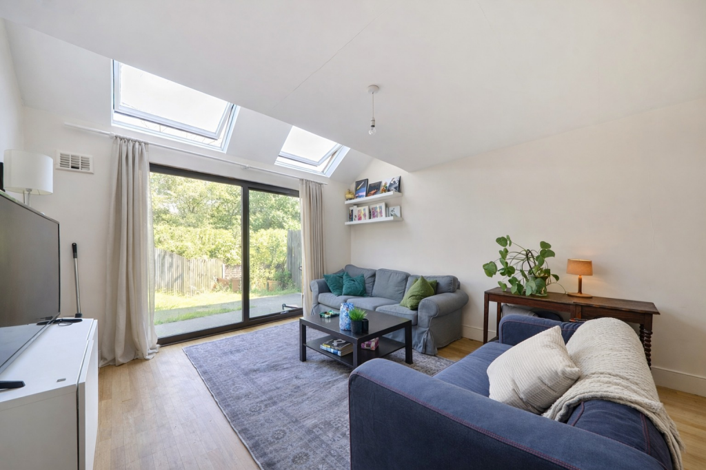 Main image of property: Endwell Road, London, SE4