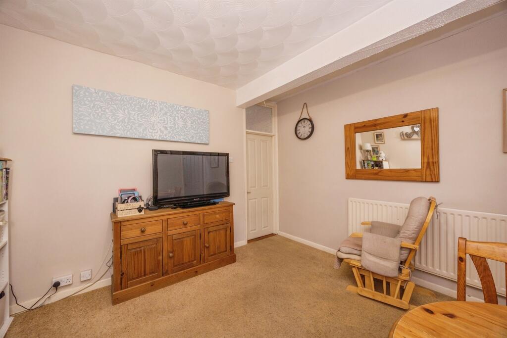 House in Portsmouth - View 5