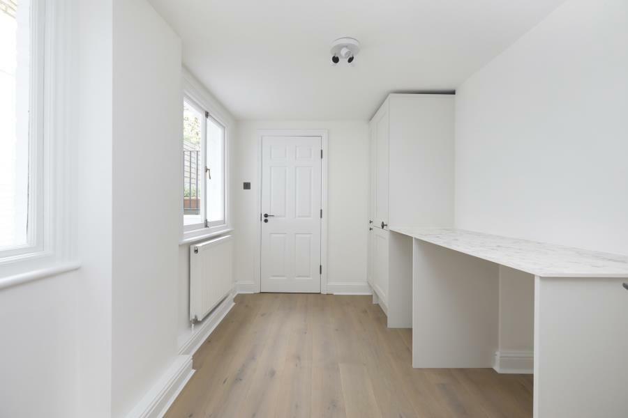 6 bedroom terraced house for rent