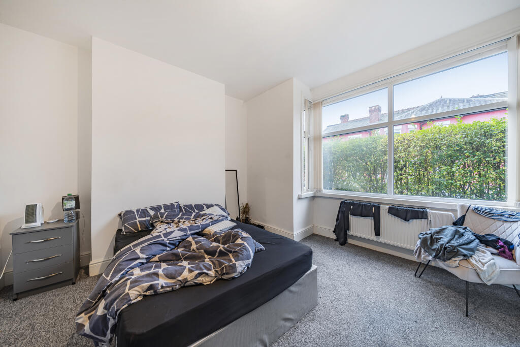 1 bedroom house share for rent