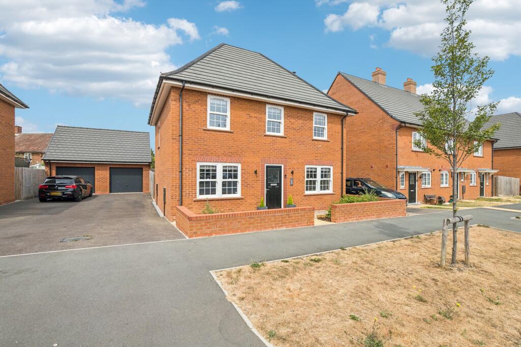 4-bed detached on Saxon Gold Drive, Stewartby, MK43, £450,000
