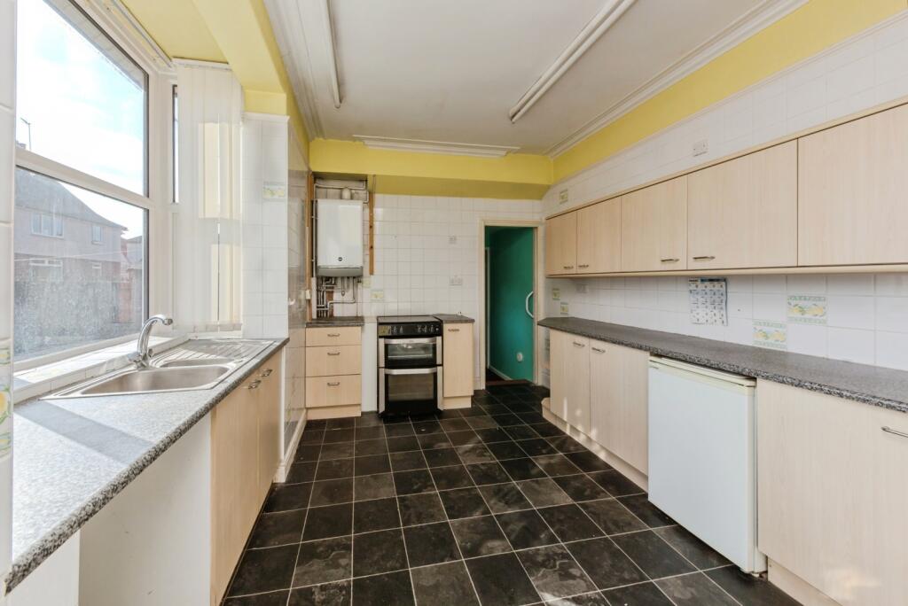 House in Stoke-on-Trent - View 5
