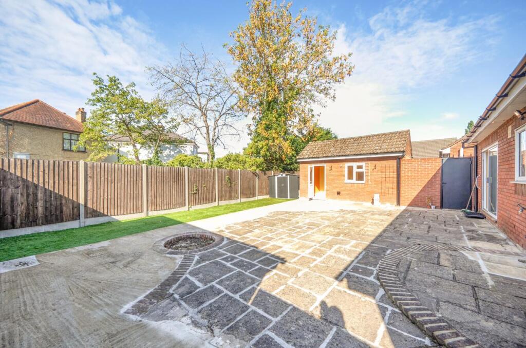 House in Harrow - More