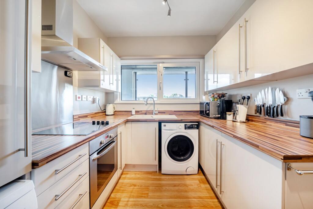 Apartment in London, Stockwell Park, Stockwell - View 4