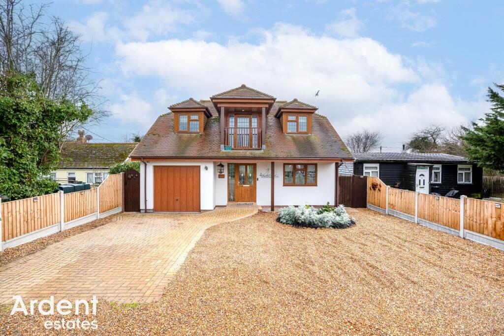 3-bed detached on Seaway, St. Lawrence, CM0, £400,000