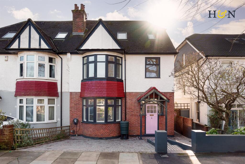 Main image of property: Wilbury Avenue, Hove