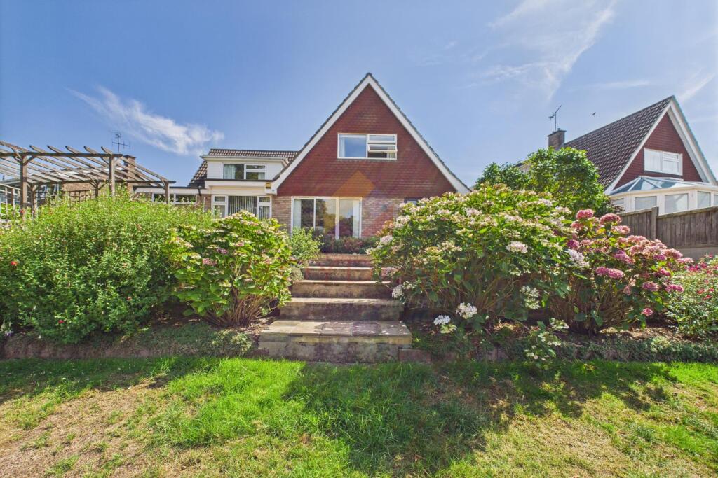 4-bed detached on Marlowe Way, Poets Corner, Colchester, £650,000