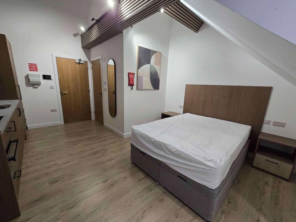 Main image of property: Advertising