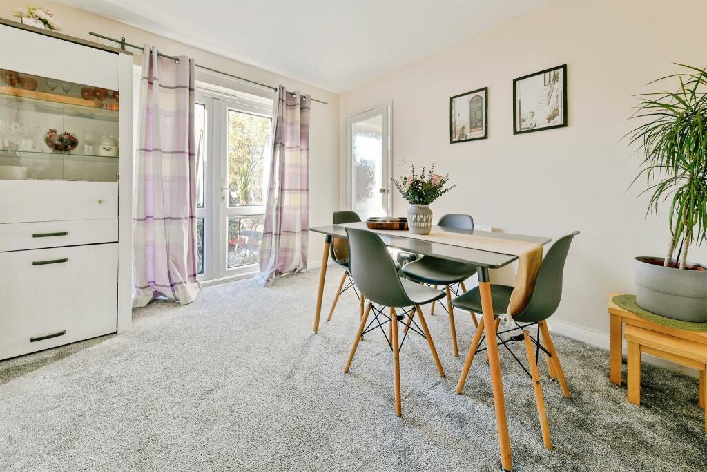 House in Stevenage, Shephall - View 4
