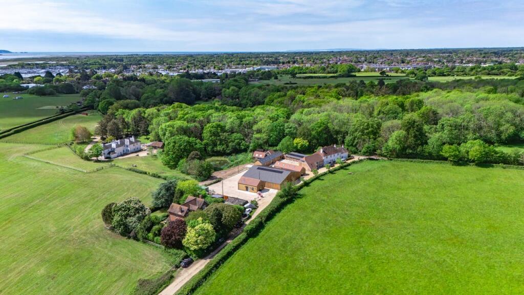 Main image of property: Units 1-4, Snooks Farm, Snooks Lane, Lymington, SO41 5SF