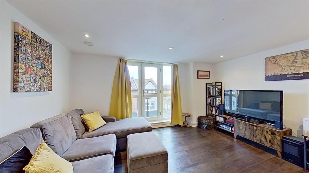Main image of property: Garratt Lane, London