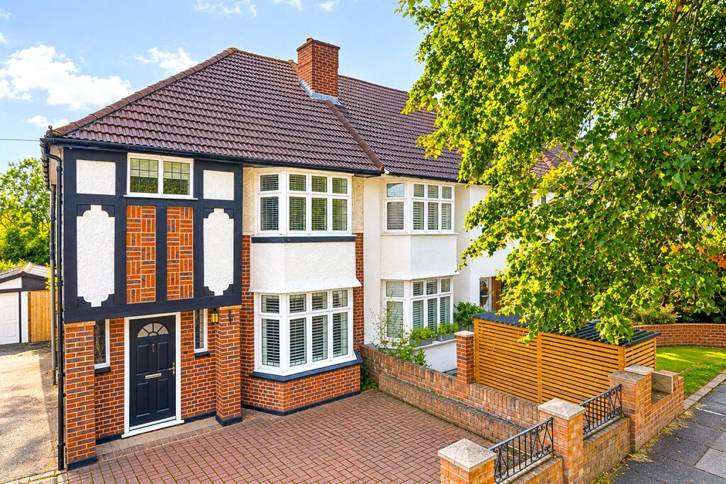 House in Kingston upon Thames