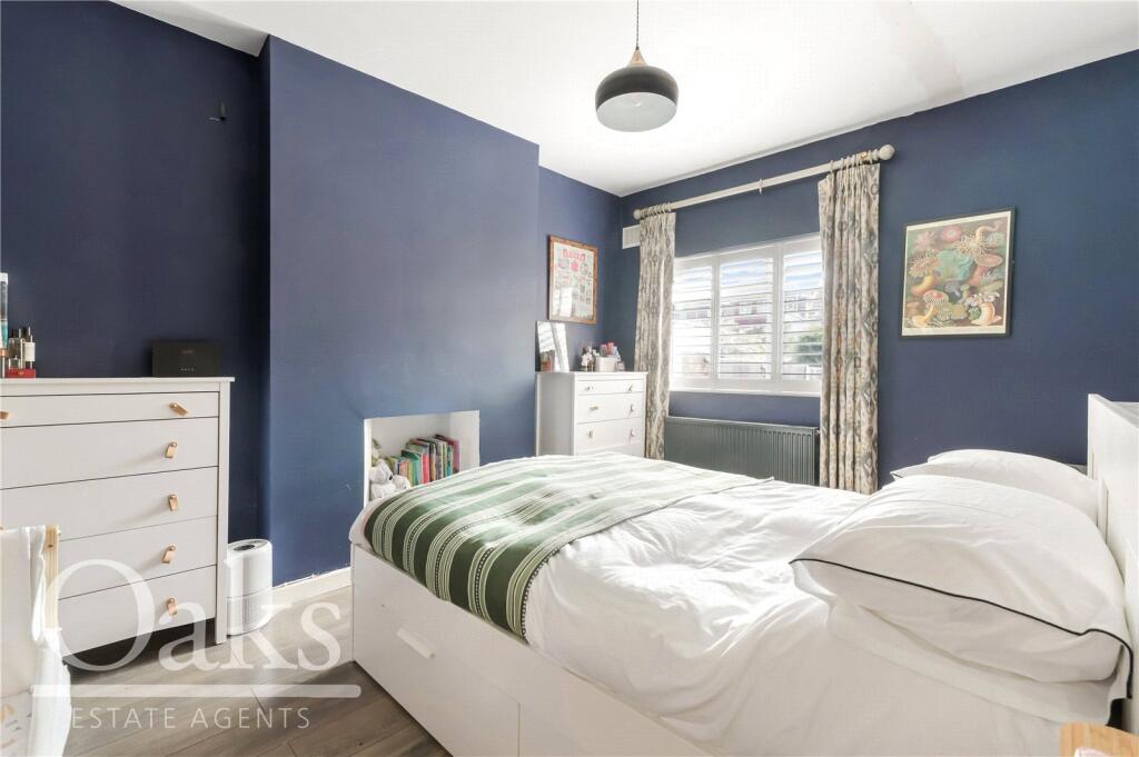 Apartment in London - View 3