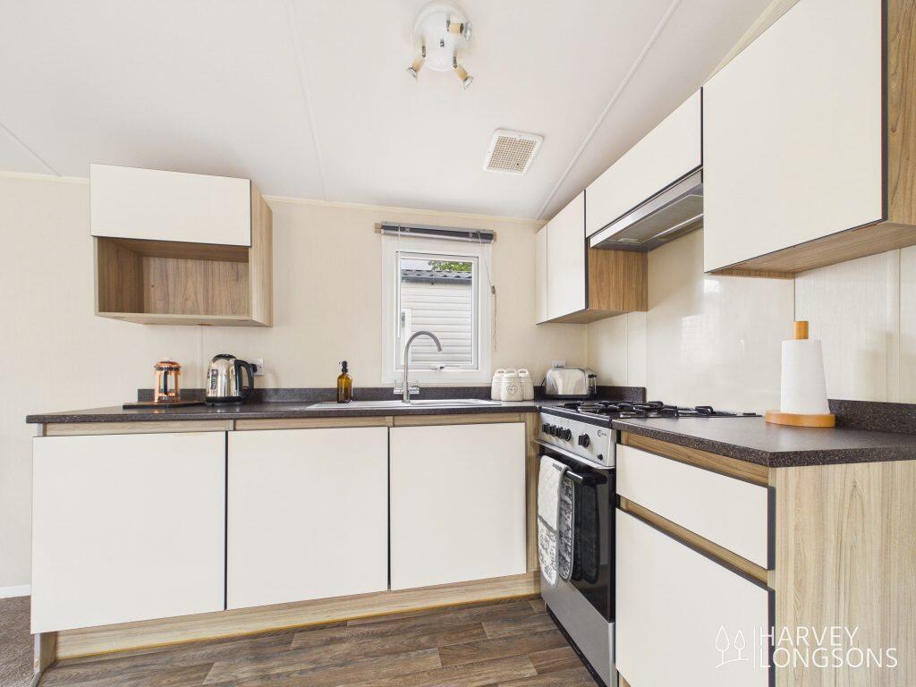 House in Worcester - View 3