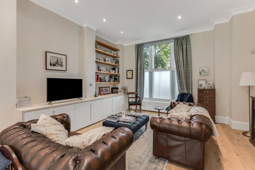 Apartment in London - View 5