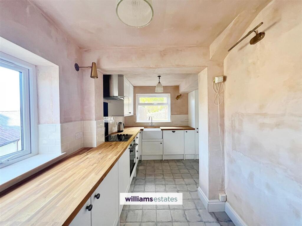 Broomhill Lane, Denbigh, LL16 photo 2