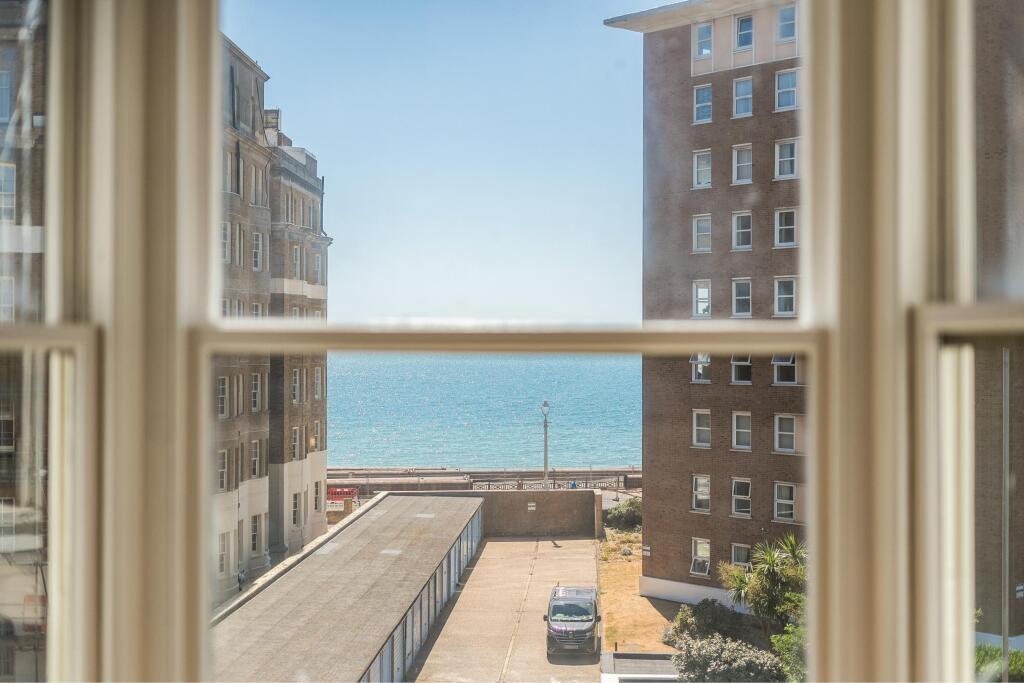Apartment in Brighton - More