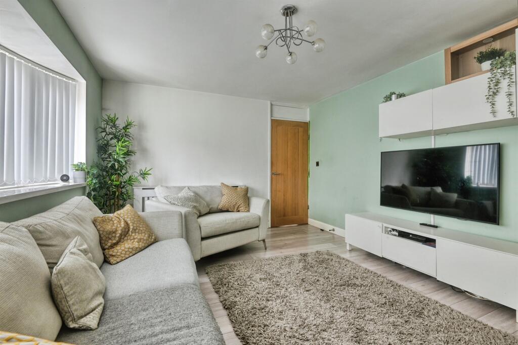 House in Birmingham, Buckland End - View 5