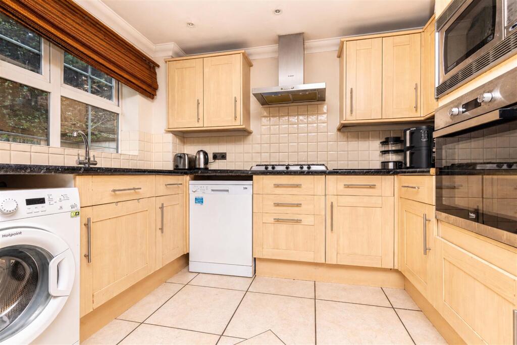 Apartment in Bournemouth - View 4