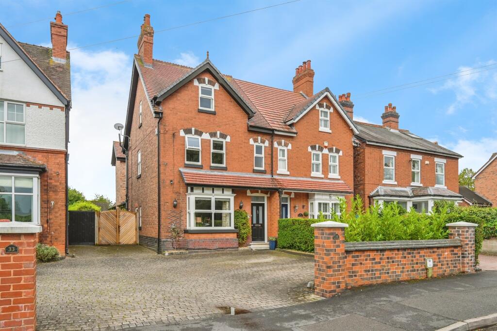 4-bed semi-detached on Cherry Orchard, Lichfield, £775,000