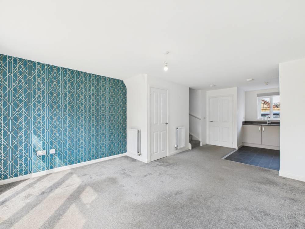 House in Gloucester - View 4