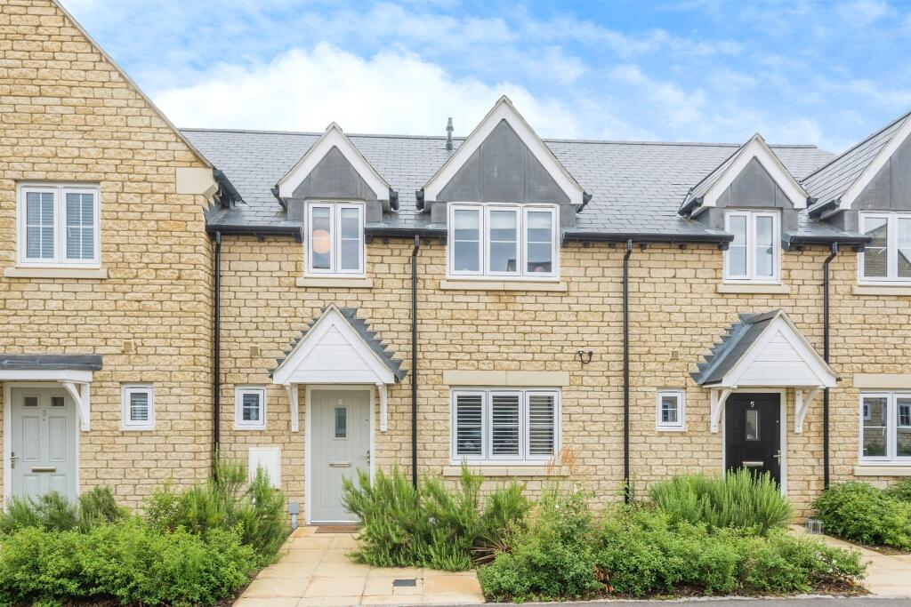 4-bed terraced on Olivers Close, Long Hanborough, Witney, £550,000