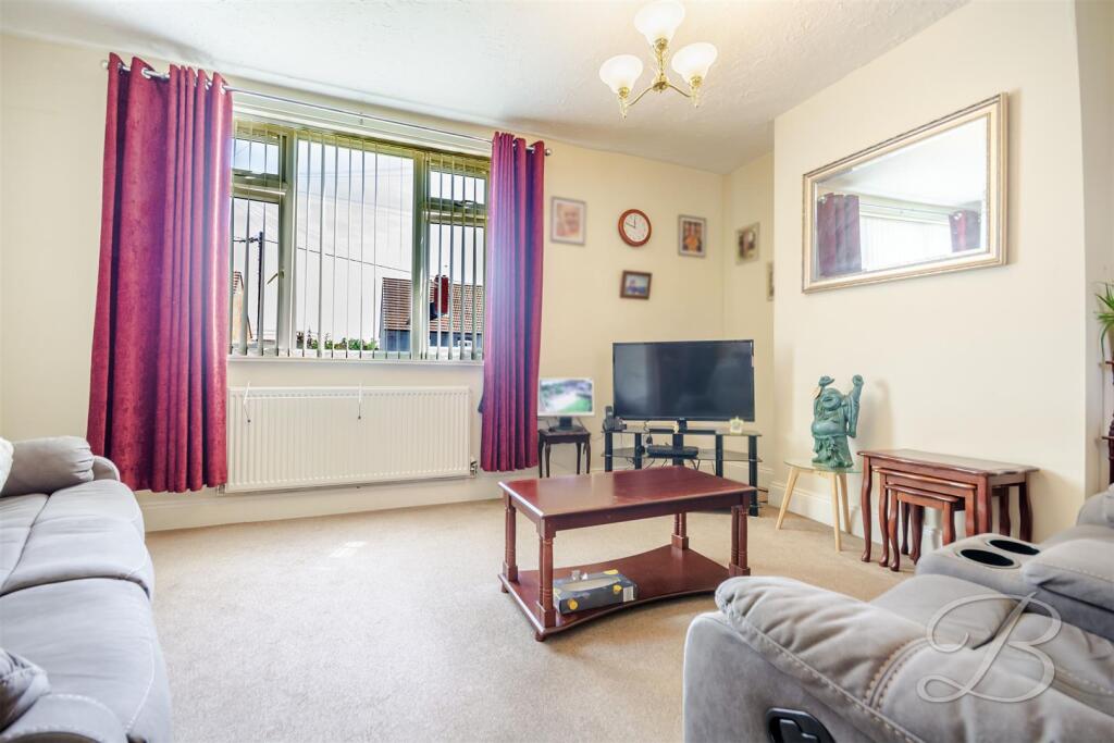 House in Bolsover, Shirebrook - View 5
