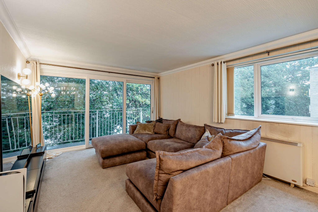 Apartment in Solihull, Mallards Reach, Kineton Green - View 4