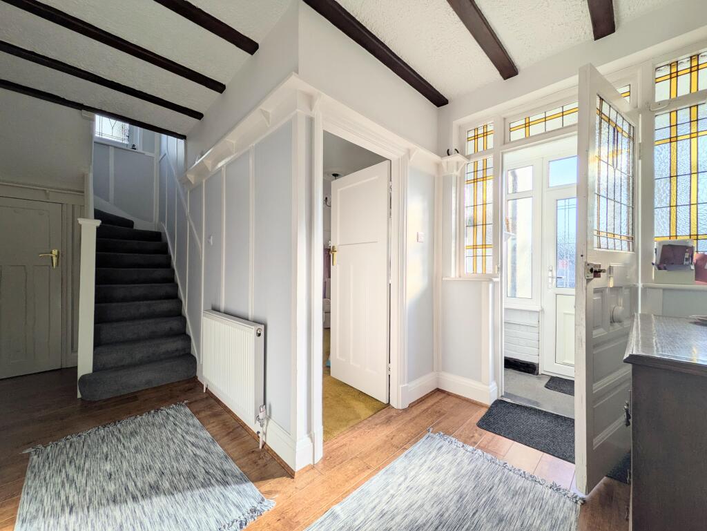 House in London - View 5