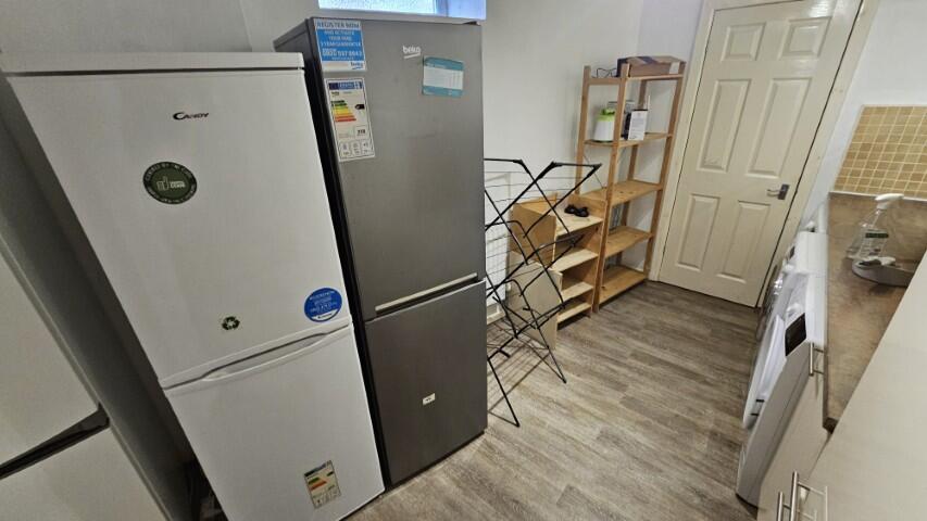 8 bedroom terraced house for rent