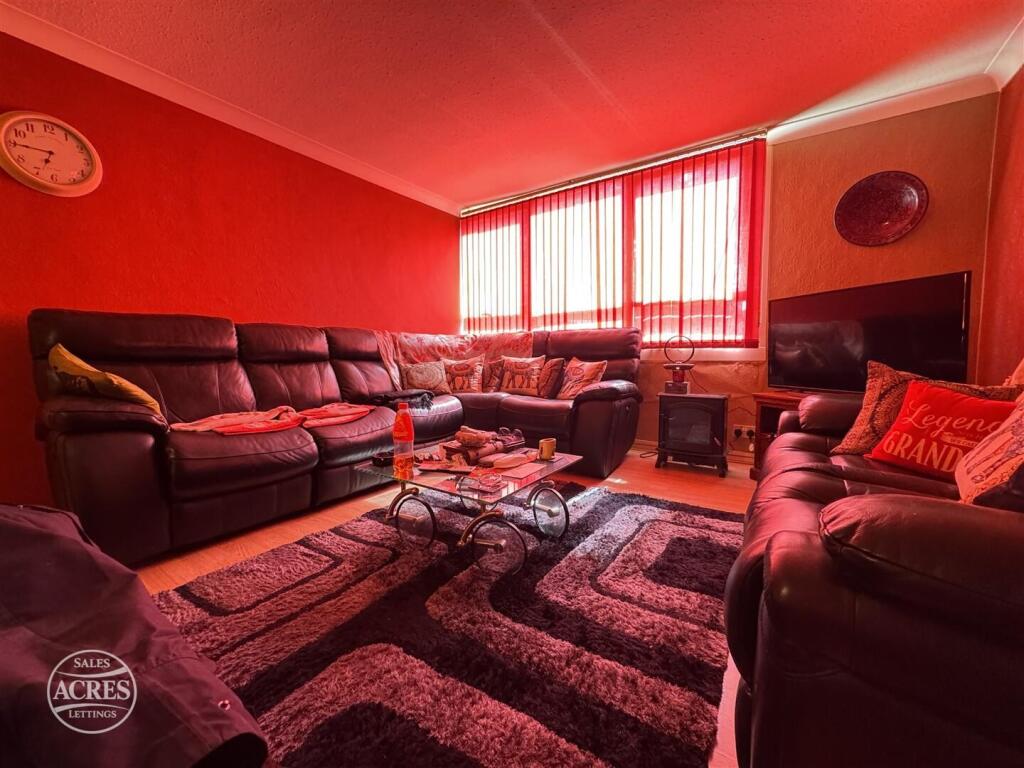 Apartment in Birmingham, West Midlands - More