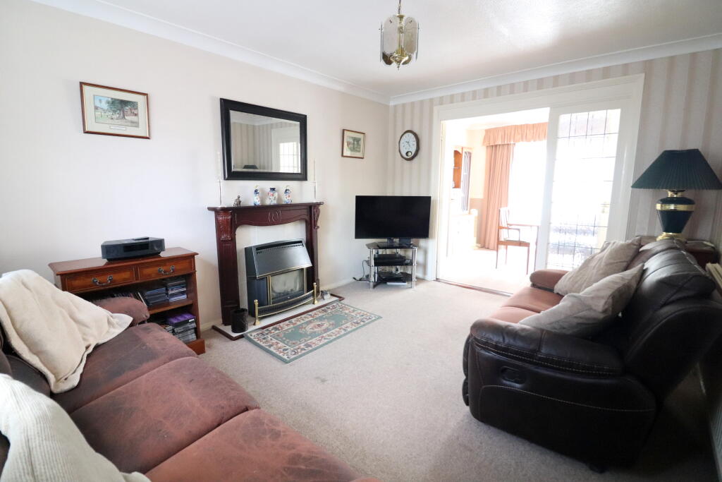 House in Luton - View 4