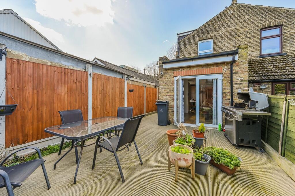 House in London, Leytonstone - View 4