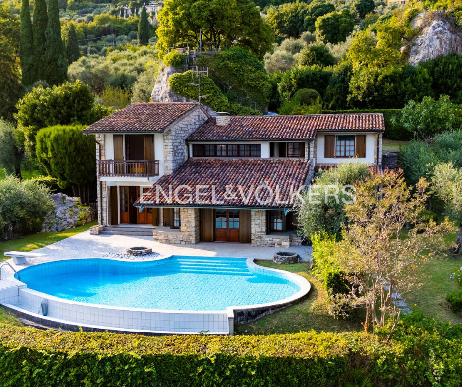 Main image of property: Gargnano, Brescia, Lombardy