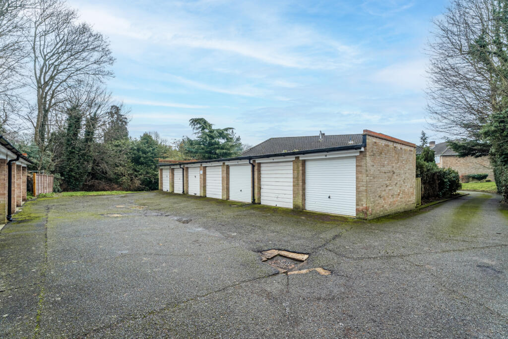 Additional image 17 of Charmouth Court, St. Albans, Hertfordshire, AL1