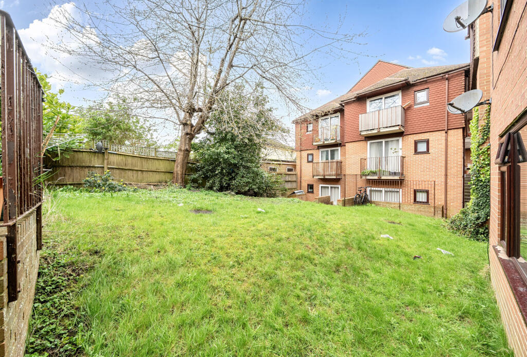 Main image of property: Camden Road, Tunbridge Wells, Kent, TN1