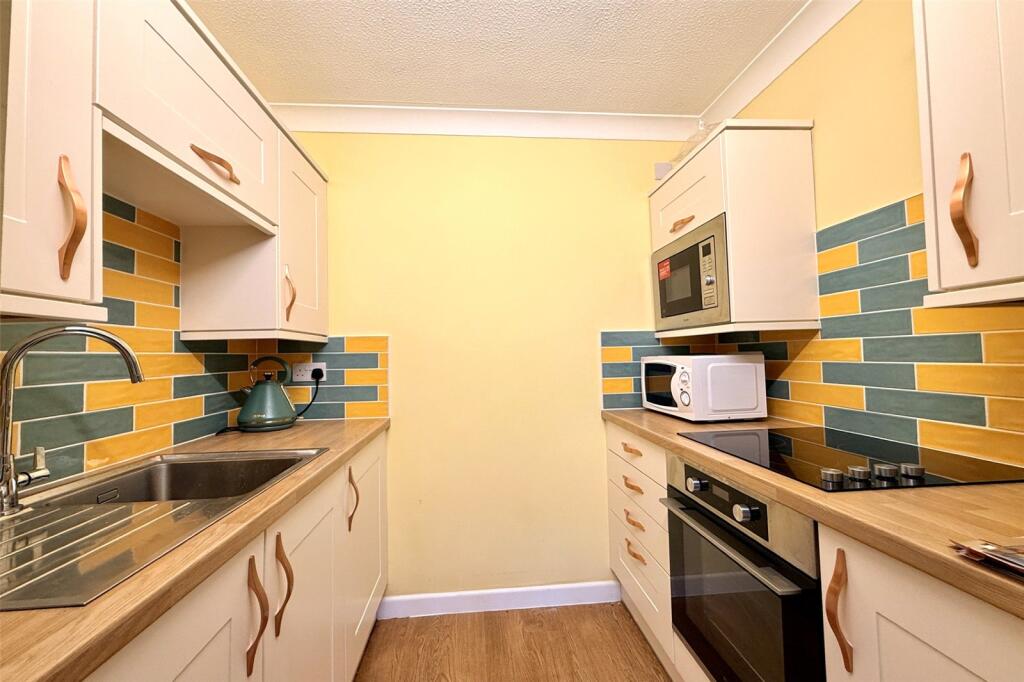 Apartment in East Devon, Sidford, Sidmouth - View 2