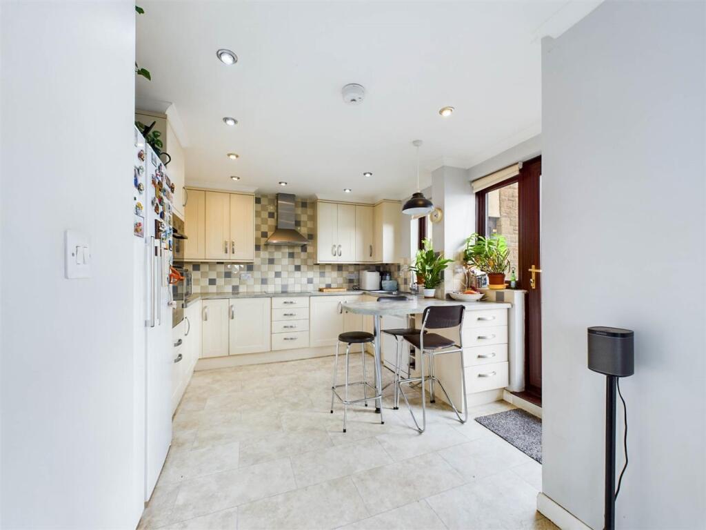 Lower Warren Road, Kingsbridge photo 4