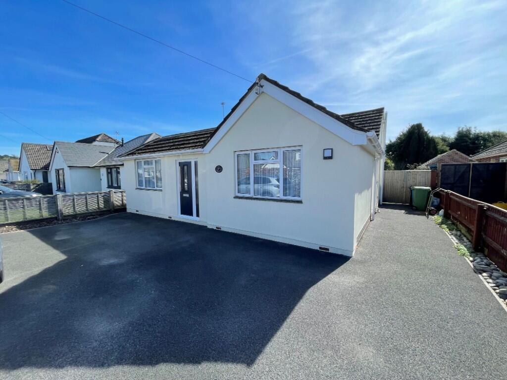 Main image of property: Bognor Road, Broadstone, Dorset, BH18