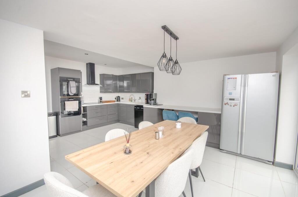 House in Bristol, Mangotsfield, Staple Hill and Mangotsfield - View 3