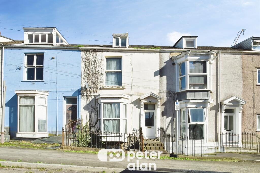 3 Bedroom Terraced in SA1 4EY