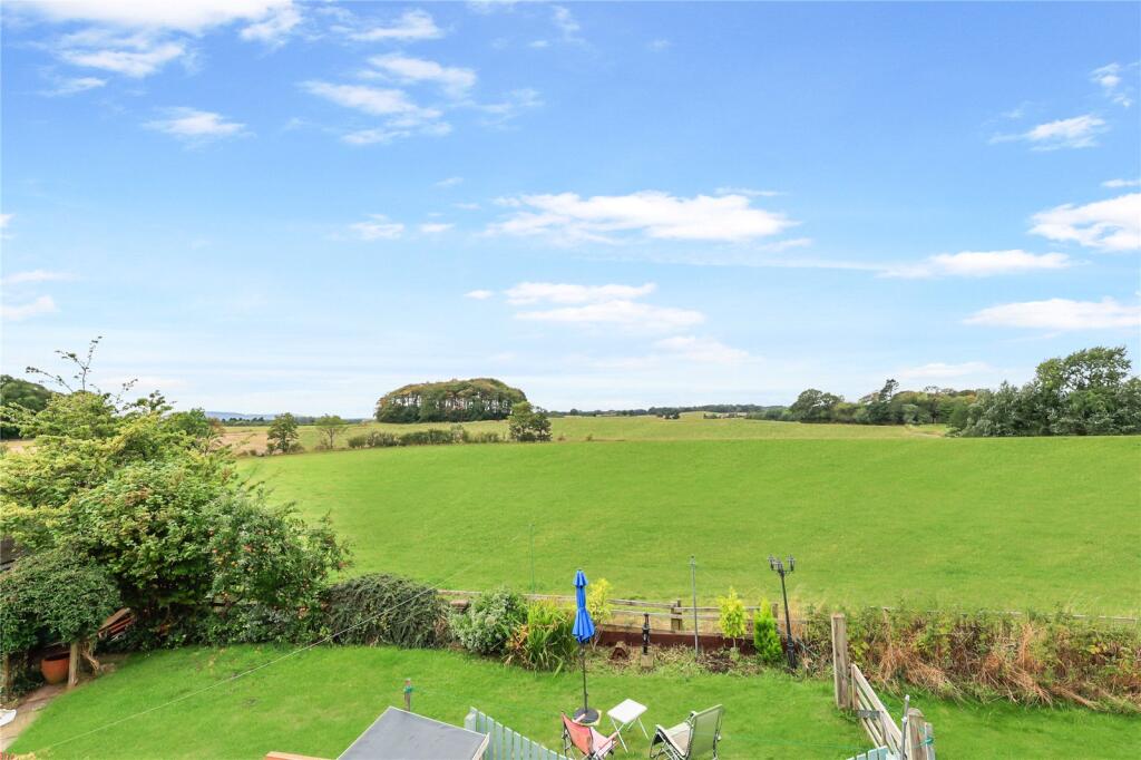 House in Stockton-on-Tees, Nunthorpe - View 3