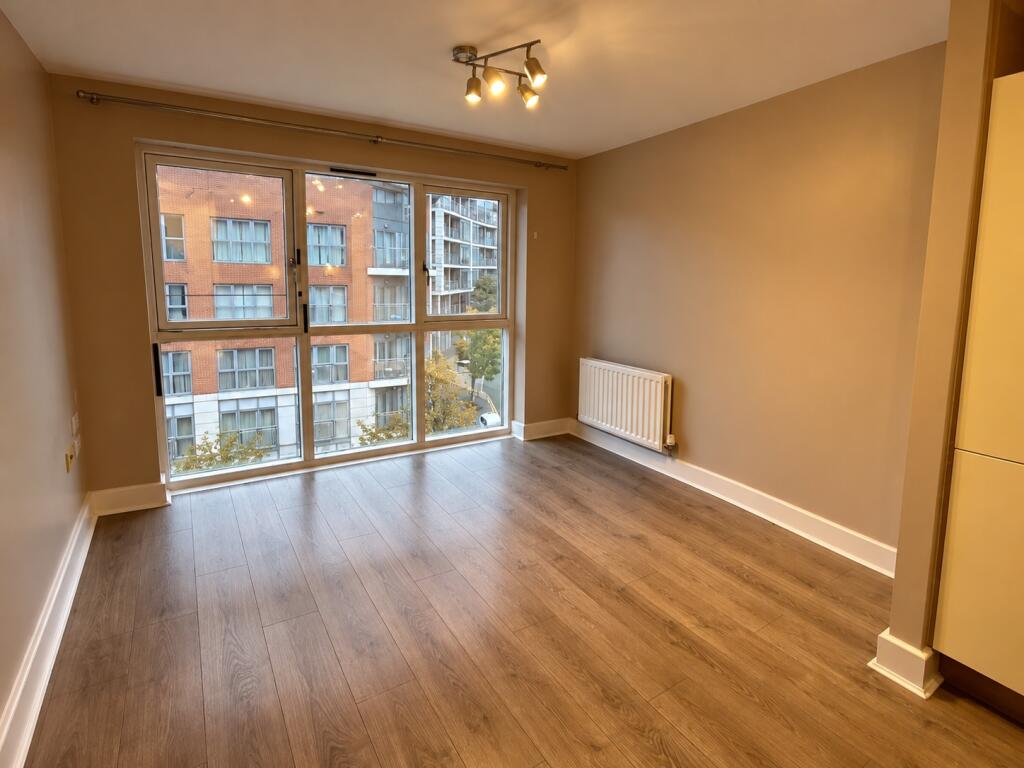 Apartment in Birmingham, West Midlands - View 5