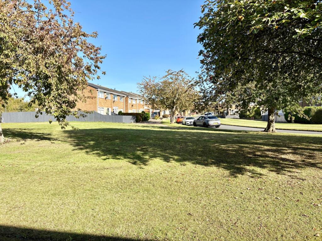 Apartment in North Tyneside, North East - View 2