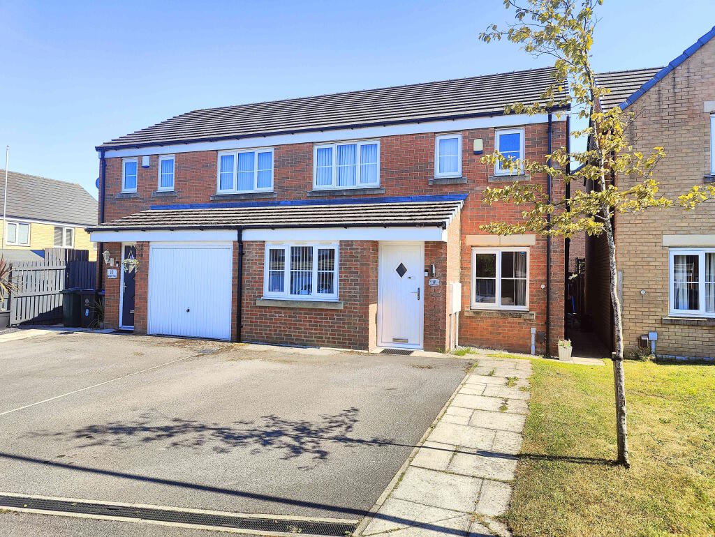 Main image of property: 8 Northern View, Odsal, BD6 1AA